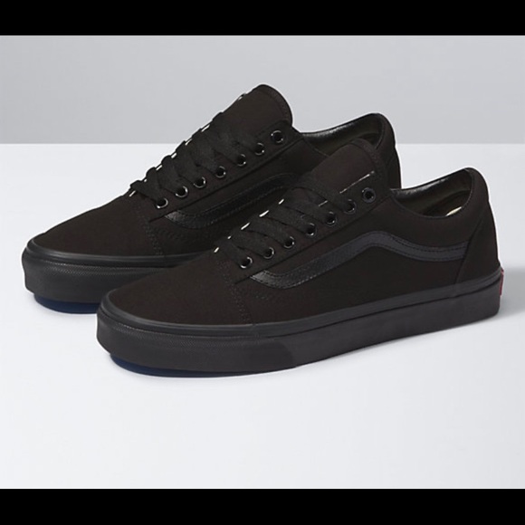 Old Skool Black Vans - Picture 1 of 4